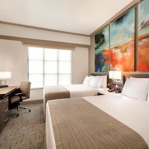 One-Bedroom Suite